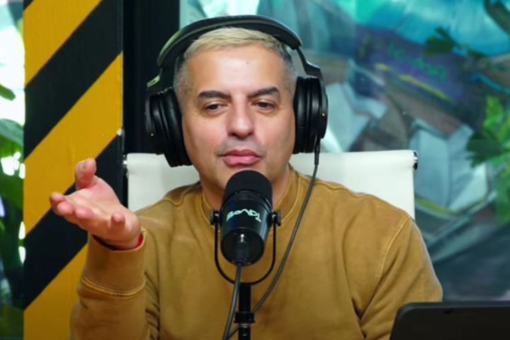 Fue al stream de Ángel De Brito, lanzó críticas y luego se disculpó: cuál fue la reacción del referente de Bondi