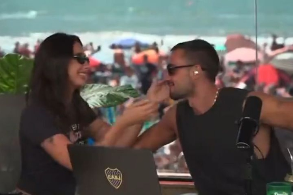 ¡La ternura en su máximo esplendor! Nicolás Occhiato y Flor Jazmín reafirmaron su amor y se besaron en vivo