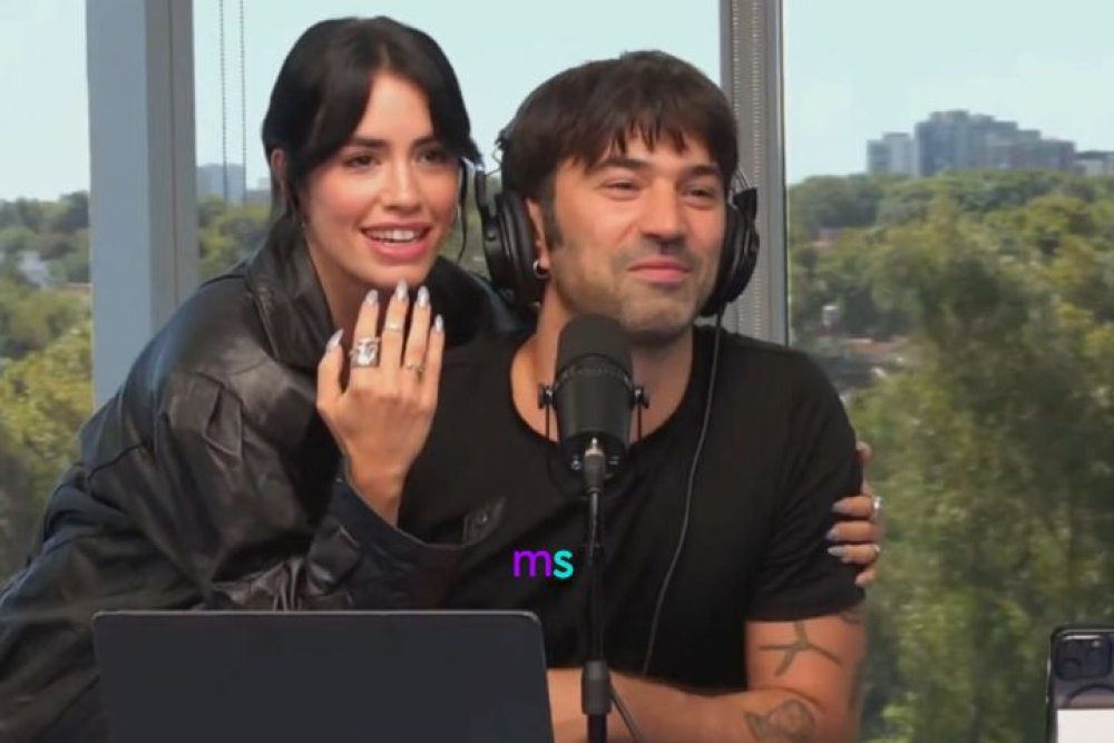 ”¿Esto quieren, zorras?”: Lali apareció en pleno regreso de Pedro Rosemblat a Gelatina