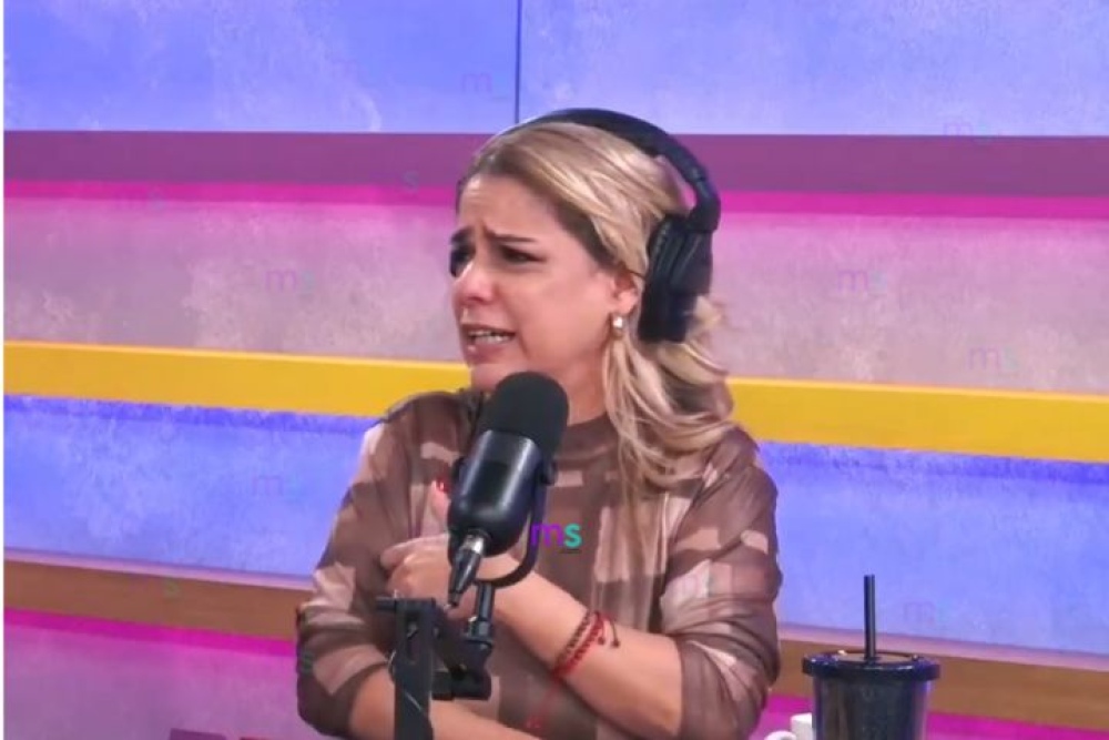 A flor de piel: Marina Calabró se quebró en vivo al recordar a su papá y el homenaje en los Martín Fierro