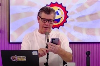 Le enviaron bots a Mario Pergolini, llegó a números exorbitantes, y lo celebró de una forma irónica