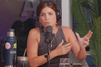 Se viene la película del cantante Robbie Williams: el resumen de Sofi Carmona en Olga