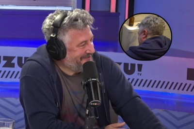 Comediante... ¡Y técnico! Pablo Fábregas le arregló el baño a Tati Roust en vivo